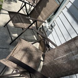 Patio Metal Frame Folding Chairs Portable Dining Outdoor Chair Set with Armrest (Set of 4)