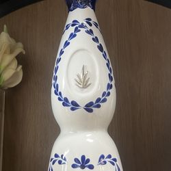 Casa Azul Bottle