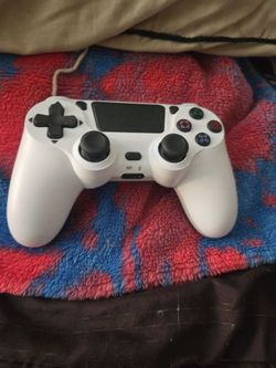 Selling this ps4 controller brand new I bought a ps5 so Im selling this controller