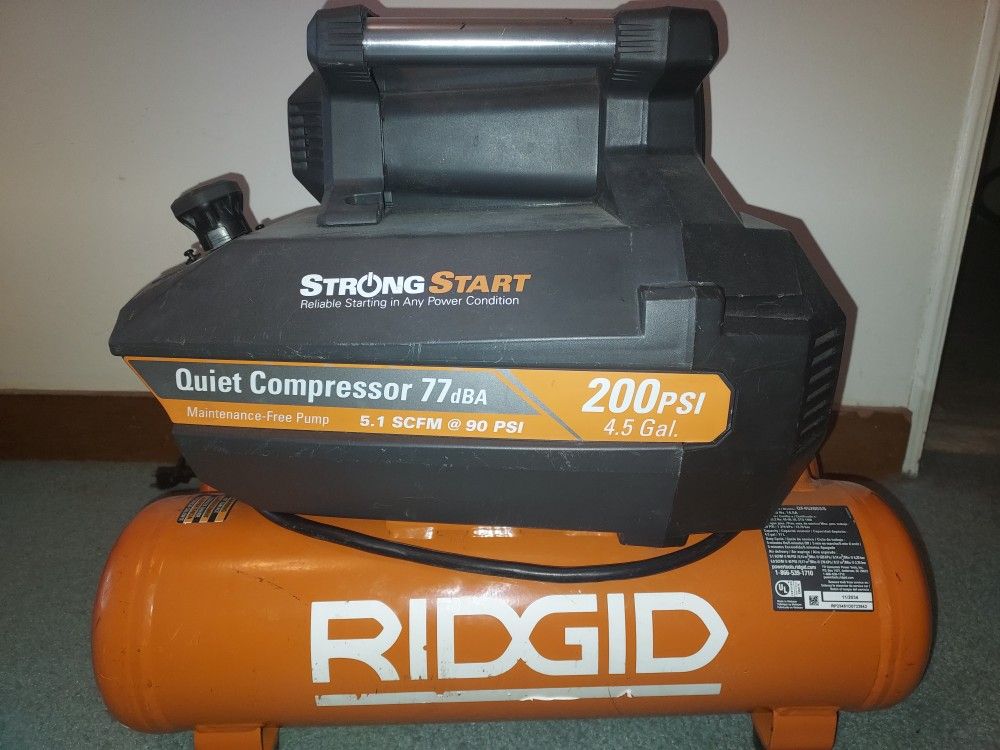 Ridgid 4.5 Gal. 200 PSI Quiet Air Compressor
