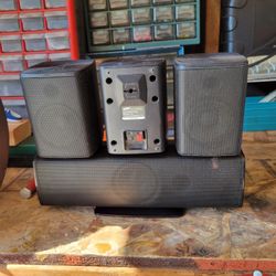 Samsung Small Souround Sound 