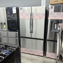 Samsung - 32 cu. ft. 3-Door French Door Smart Refrigerator with Dual Auto Ice Maker - Stainless Steel 