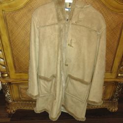 Women's winter coat, lined with hood, size large, by Utex Design