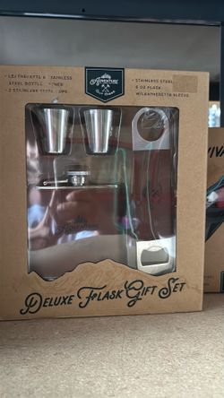 Adventure Deluxe Flask Gift Set