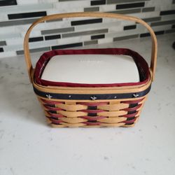 2004 Longaberger Basket