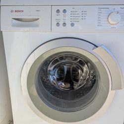 Stackable Bosch Axxis Washer/Dryer  24"