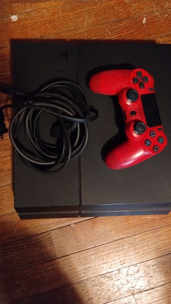 PS4 Game Console