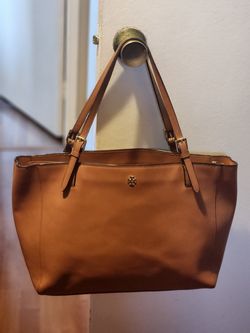Tory Burch tan bag