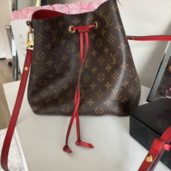 Louis Vuitton Neo Neo mm Leather Purse