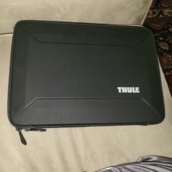 Thule 16 Inch Protective Laptop Case
