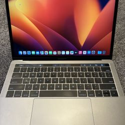 MacBook Pro Touch Bar Intel i5 16GB RAM