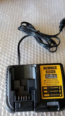 Charger Dewalt 12 v brand new