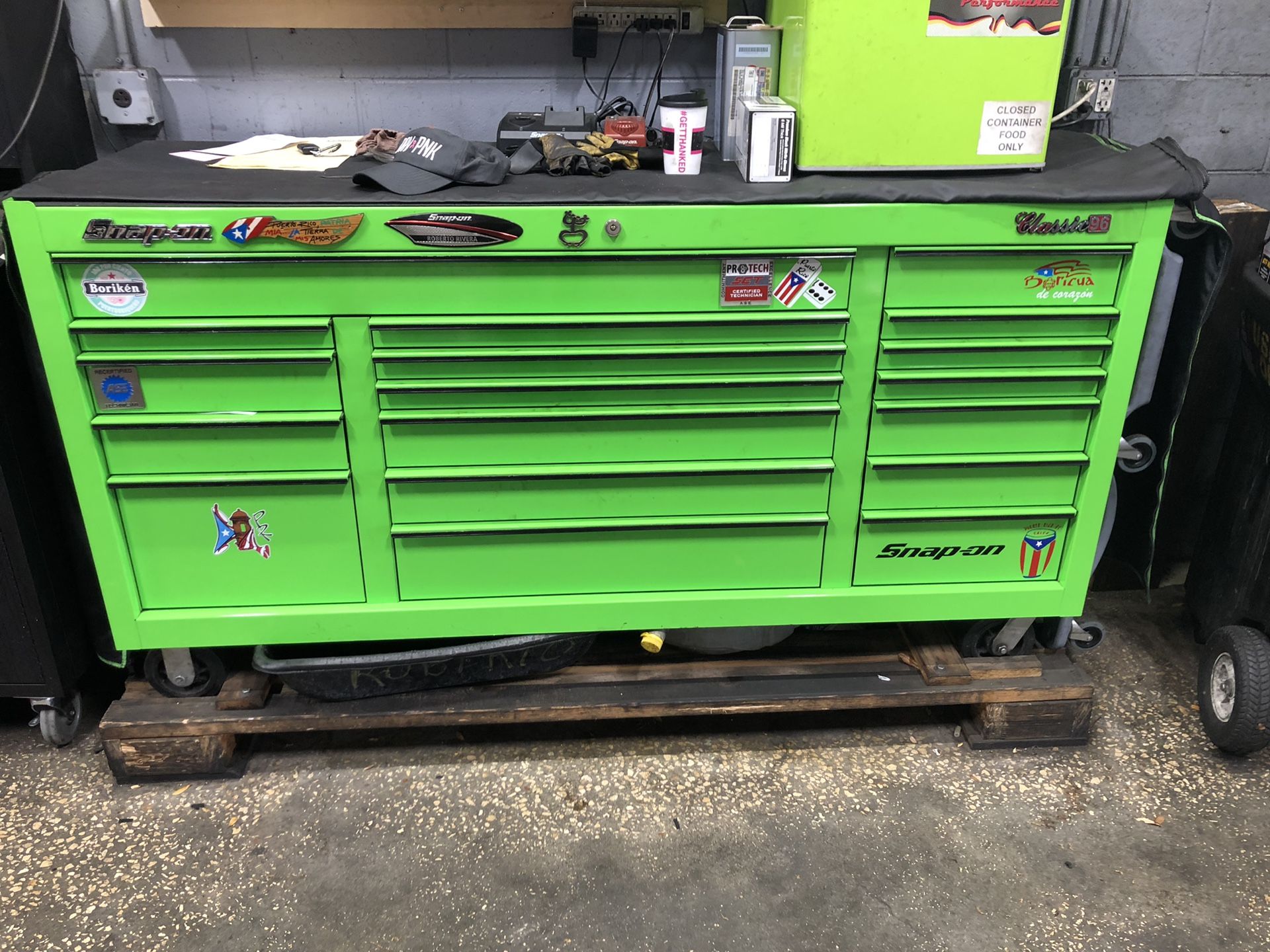 Snap on tool box