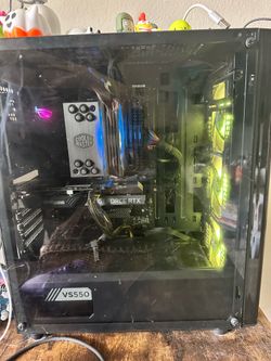 Gaming dekstop pc with accessories and monitors