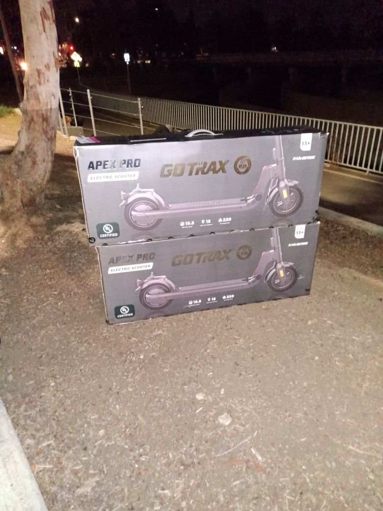 GOTRAX AEX PRO ELECTRIC SCOOTER