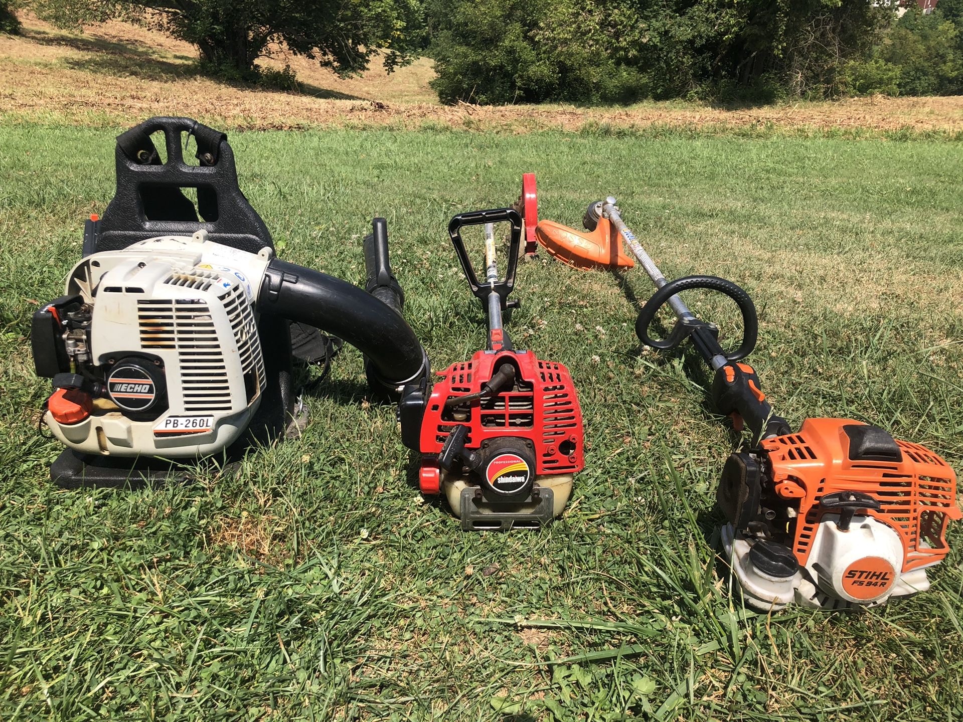 Landscaping equipment backpack blower, edger, weedeater trimmer Stihl