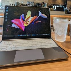 Laptop 