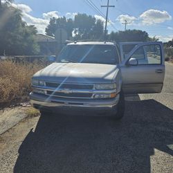 Supertight Chevy Suburban  Ready For Sell