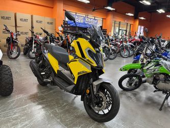 Bumble bee Yellow - Icebear ascend 300 defender scooter