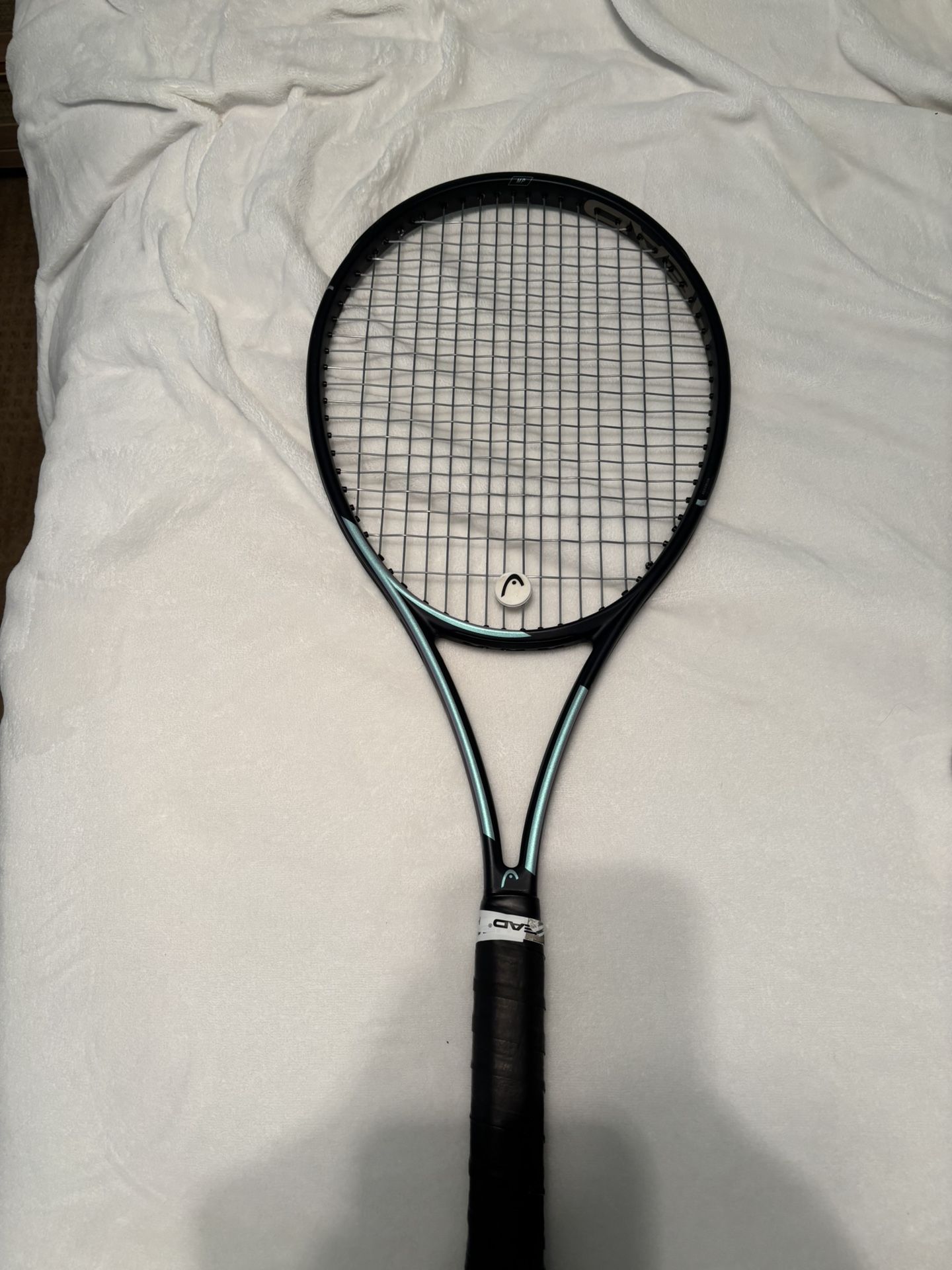Head Gravity MP (Tennis Racket)
