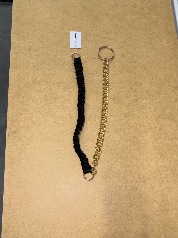 Fashion Nova Women's Black and gold chain belt