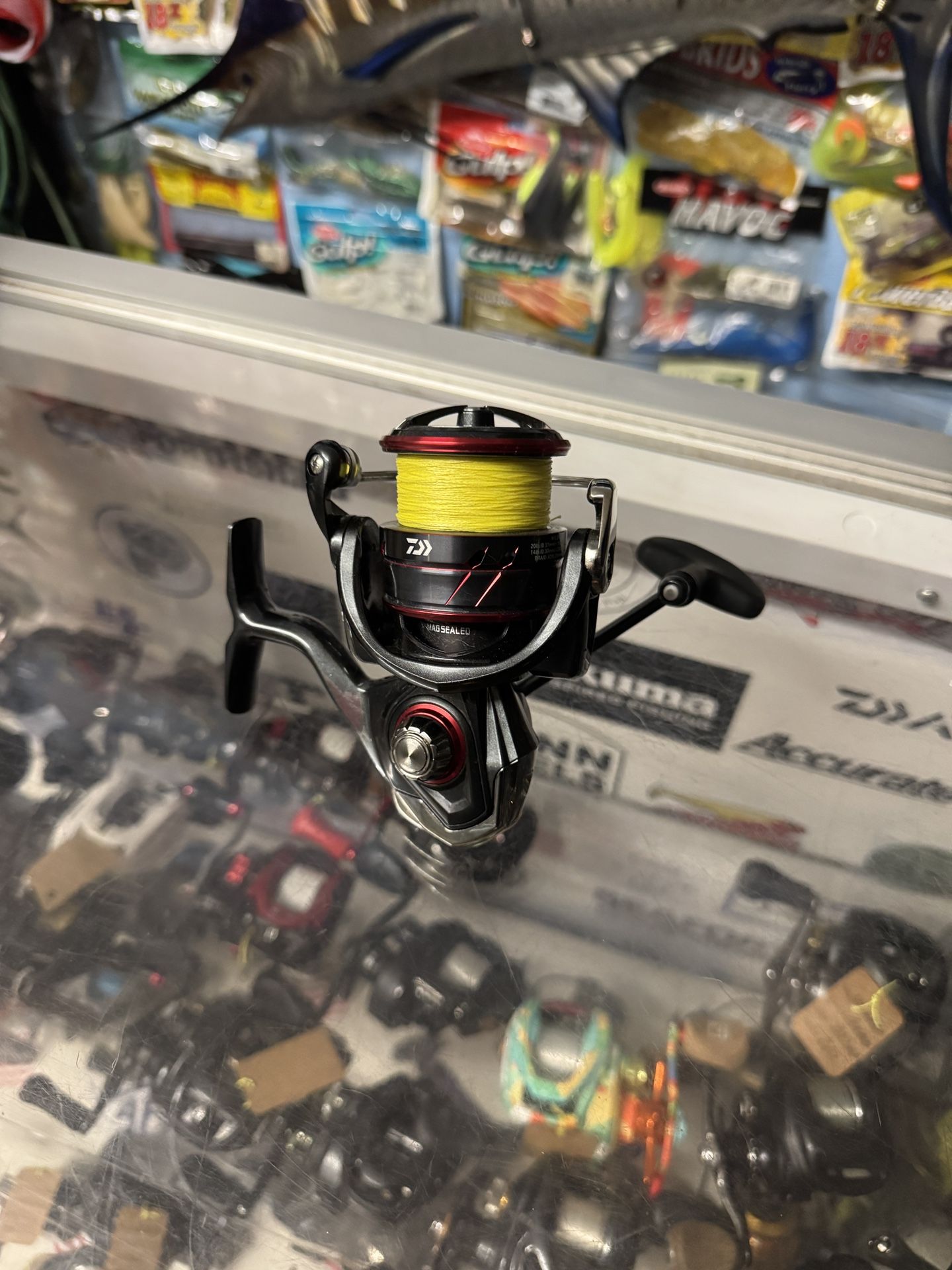 170$ Like New Daiwa Ballistic MQ 4000 Salt And Fresh Water Fishing Reel.