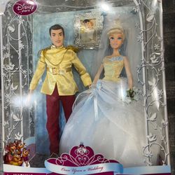 Disney Cinderella Once Upon A Wedding Limited Edition.  Brand New Set For $30 