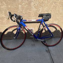 TREK 1000 ALPHA SERIES ROAD BIKE