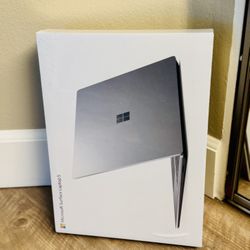 Microsoft Surface Laptop 5 12th Gen i7 Processor, 8GB ram, 256GB SSD Sealed In Box