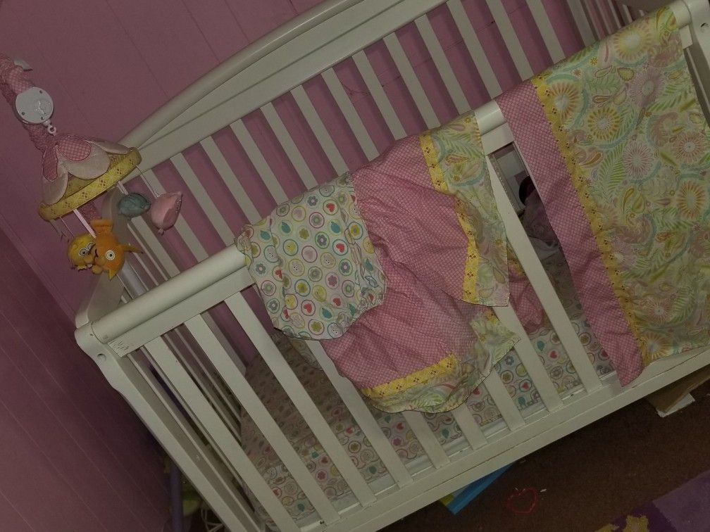 Baby bedding nursery set