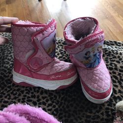 Girls Velcro winter princess boots size 9