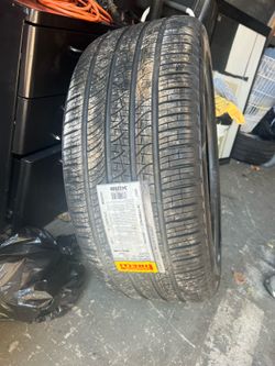 Neumático PIRELLI 275/45R21 XL