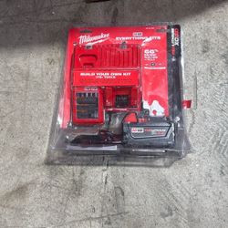 Milwaukee 48-59-1850 M18 Xc 5.0 Starter Kit