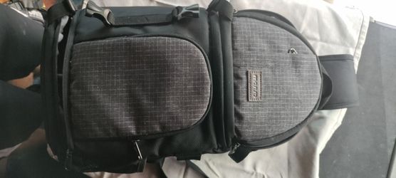 Mosiso single strap camera and lens backpack