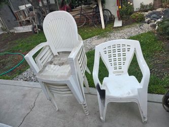 10 plastic chairs