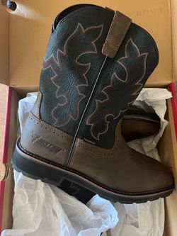 New work boots size 13 man