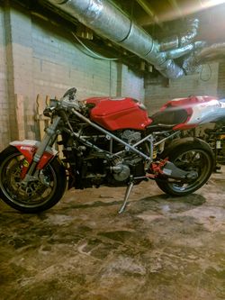 Ducati 749