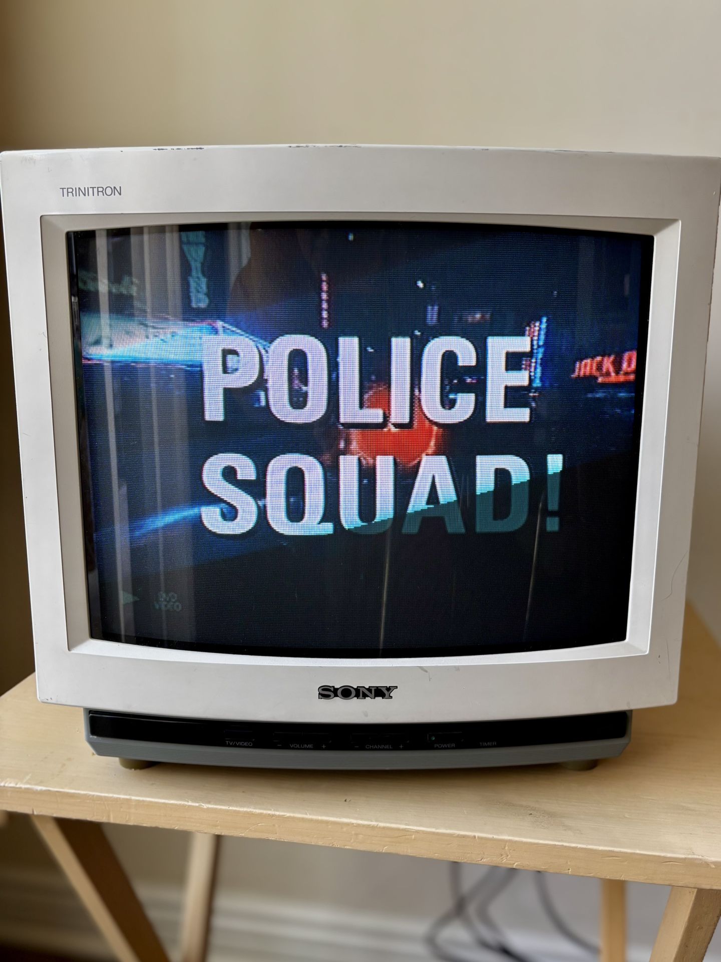 Vintage Sony Trinitron 13" CRT TV Model KV-13TR24