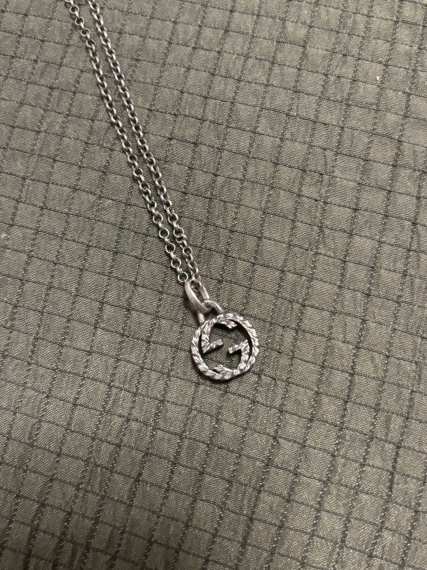 Silver Designer Necklace – Clean & Shiny