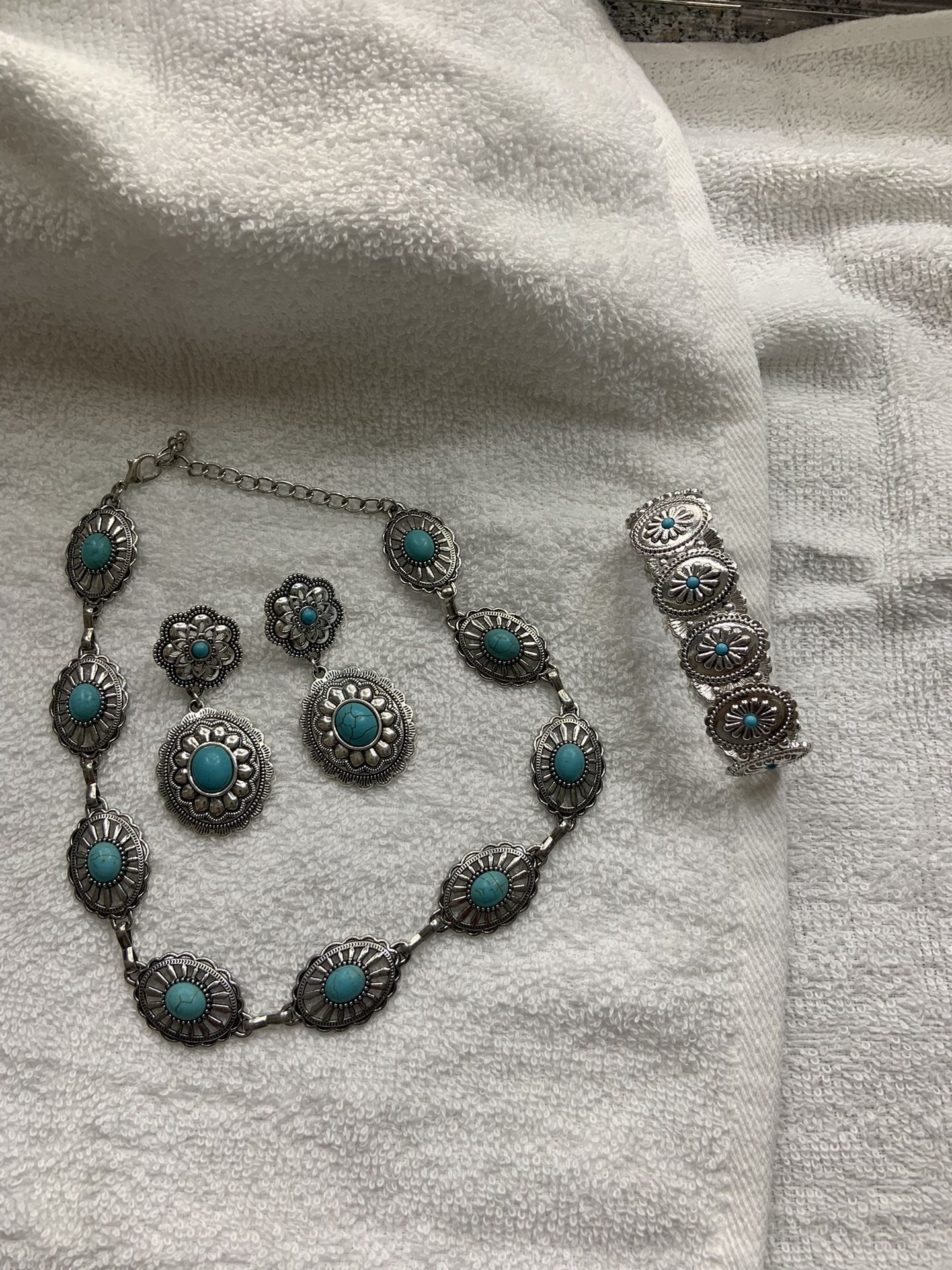 Silver Set Necklace,Earrings and Bracelet