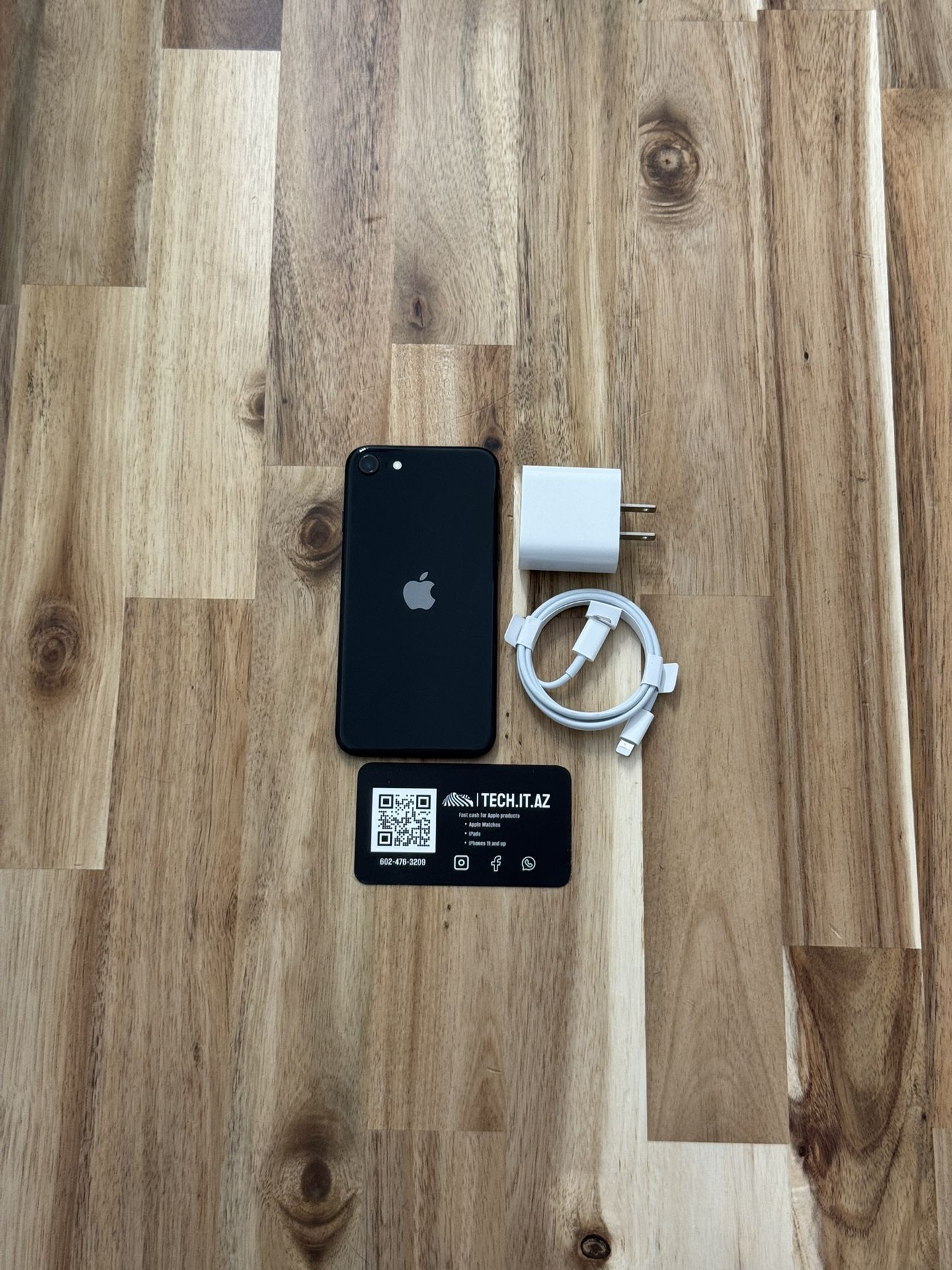 📱 iPhone SE | 64GB | Black | Unlocked (Any Carrier)