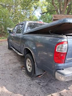 TOYOTA TUNDRA SR--.4 DOOR..(4.7L--BAD ENGINE..NICE