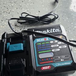 Makita
40V Max XGT Rapid Optimum Charger