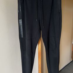 Men’s American Eagle Joggers/Sweatpants Black Size Médium 