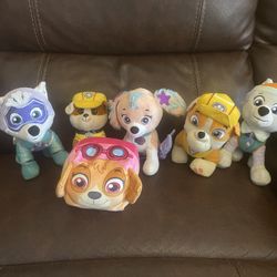 PAW PATROL STUFFED ANIMAL 