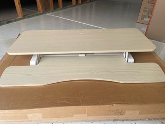 Adjustable Desk Riser