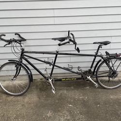 Burley Classic Tandem Bicycle
