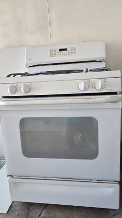 GE Gas Stove