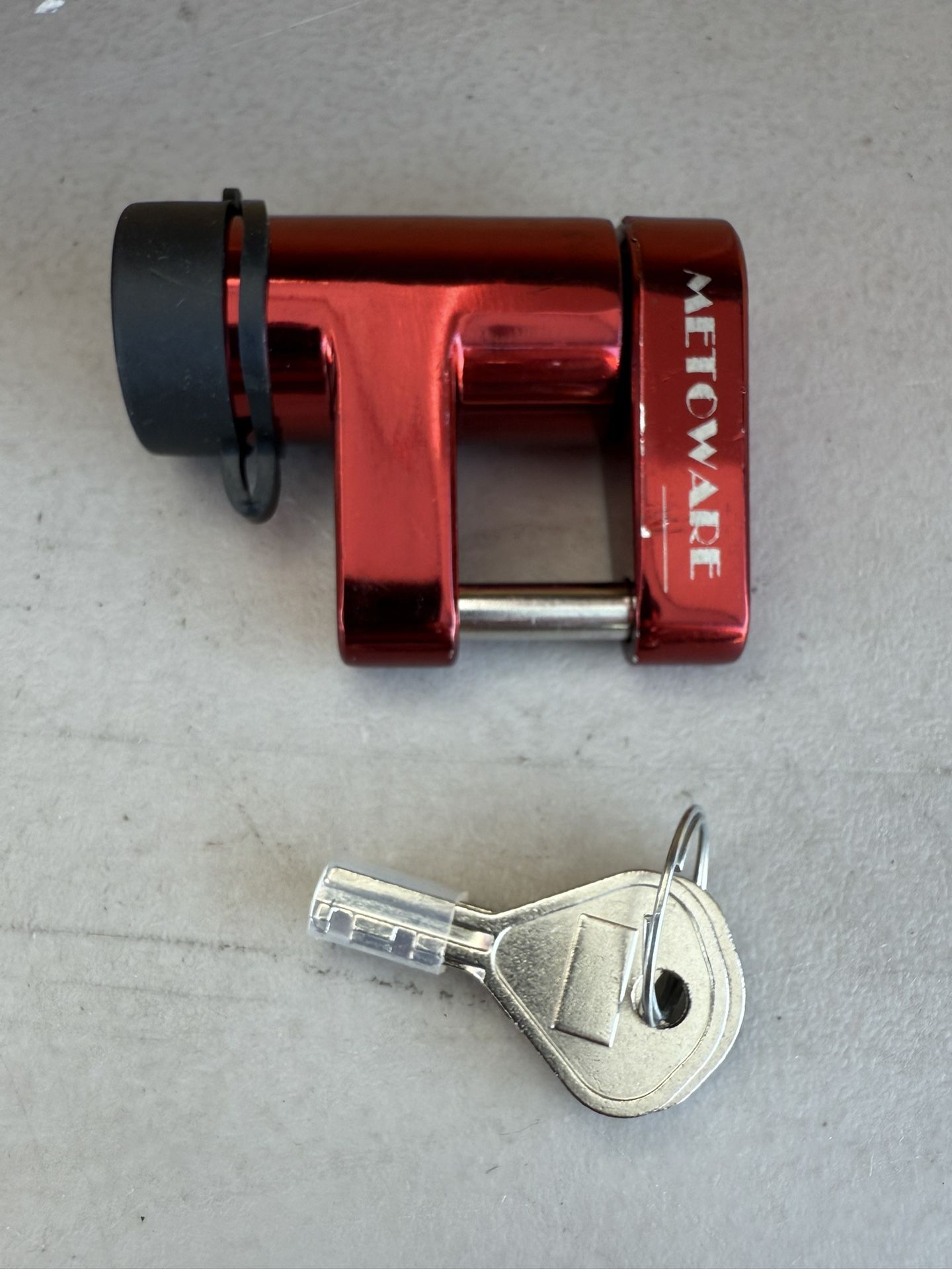 METOWARE Trailer Tongue Coupler Lock With All-Weather Rubber Cap, 1/4" Dia With 7/10" Span Heavy-Duty Trailer Coupler Lock For Tow Boat RV Truck Car's