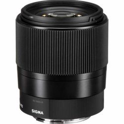 Sigma 30mm f/1.4 Contemporary Lens